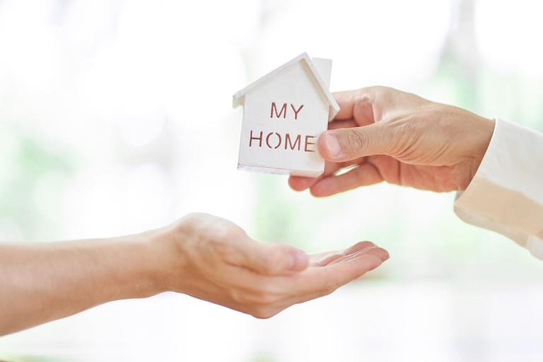 不動産買取で気をつけたい注意点とは?メリットデメリットも解説